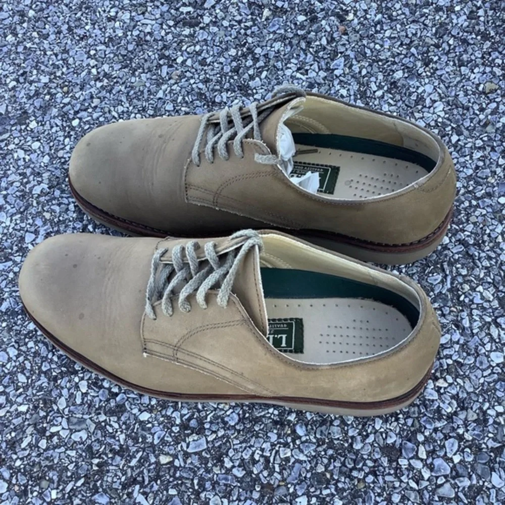 LL‎ Bean Men's Nubuck Suede Leather Vibram Sole Lace Up Shoes Size 10
